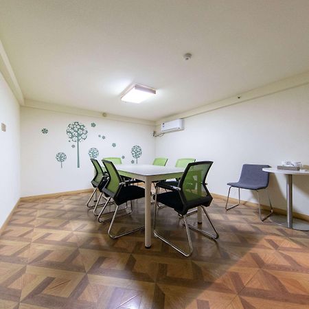 Ibis Styles Nantong Development Zone Shimao Plaza Hotel Eksteriør billede