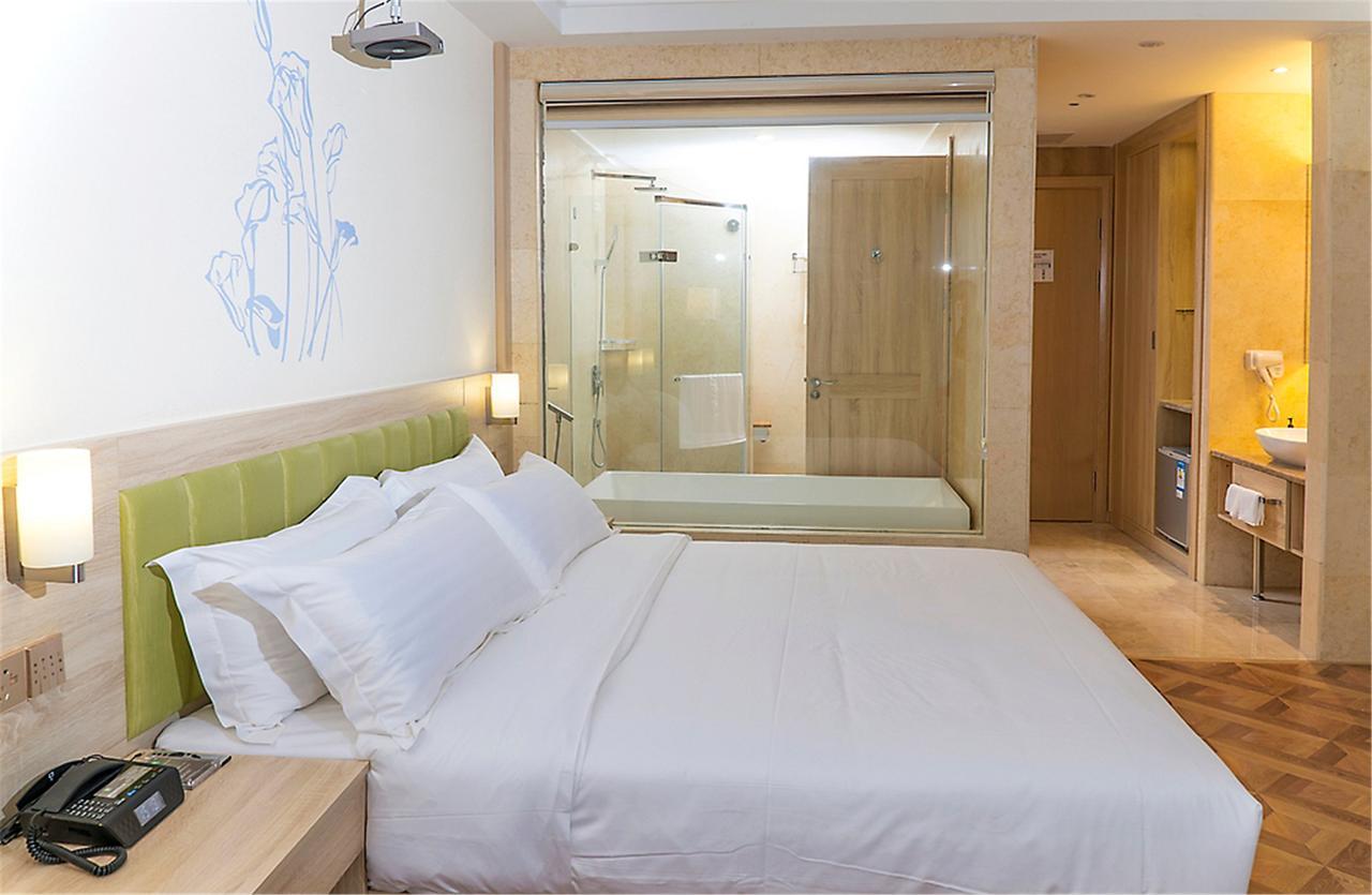Ibis Styles Nantong Development Zone Shimao Plaza Hotel Eksteriør billede